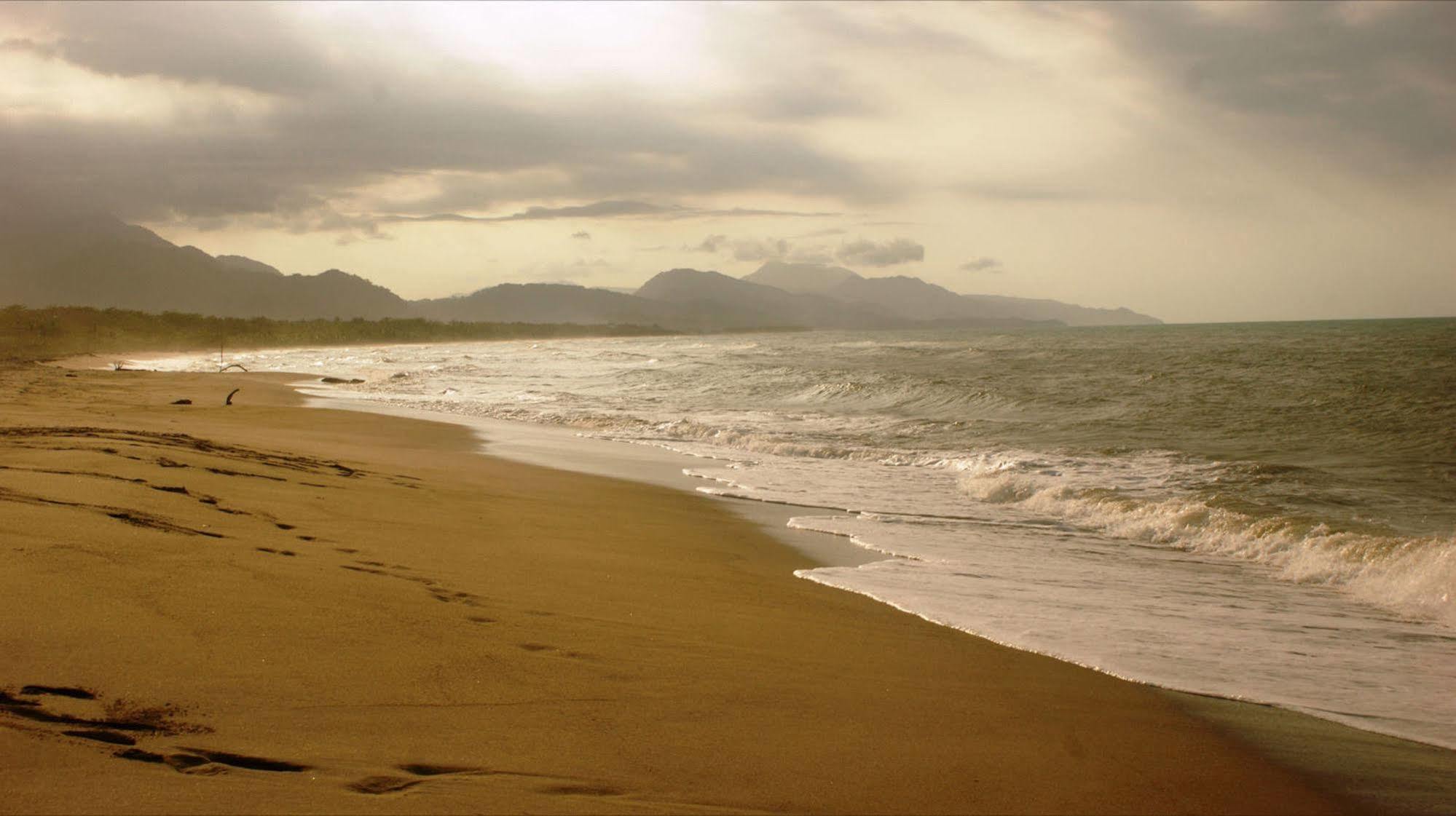 Отель Playa Koralia Санта-Марта Экстерьер фото